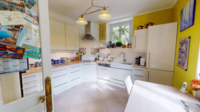 Demeure - 228 m² - 9 pièces