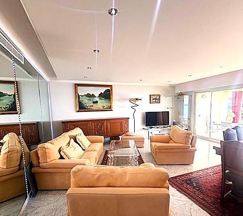 Appartement - 118 m² - 4 pièces