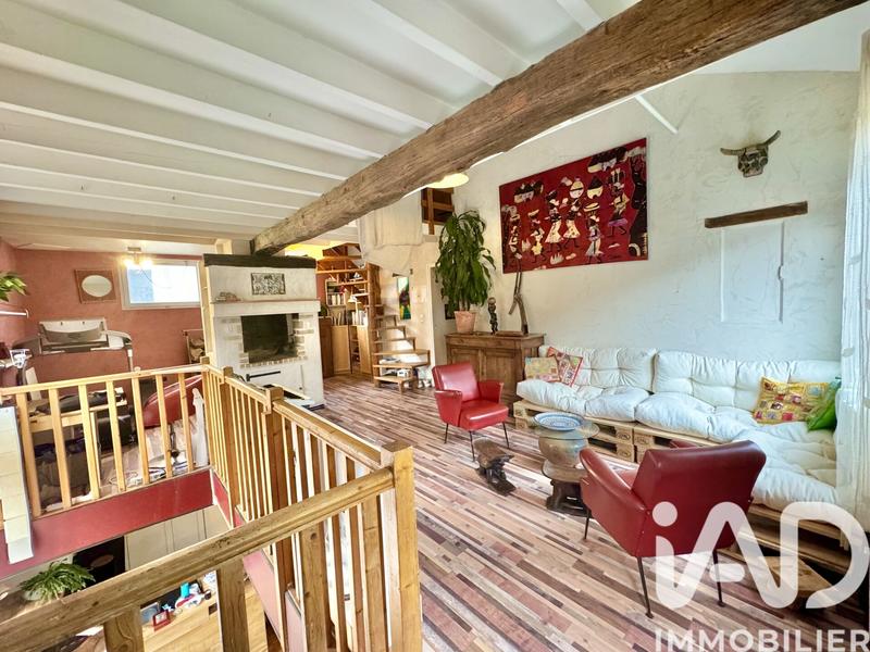 Maison - 240 m² - 9 pièces