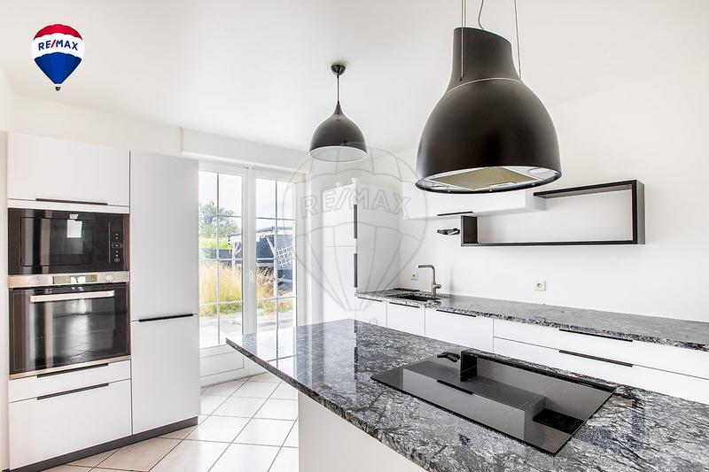 Maison - 170 m² - 6 pièces