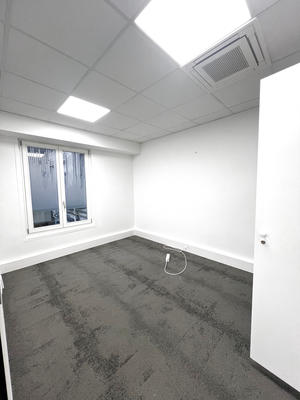 Local commercial - 127 m²