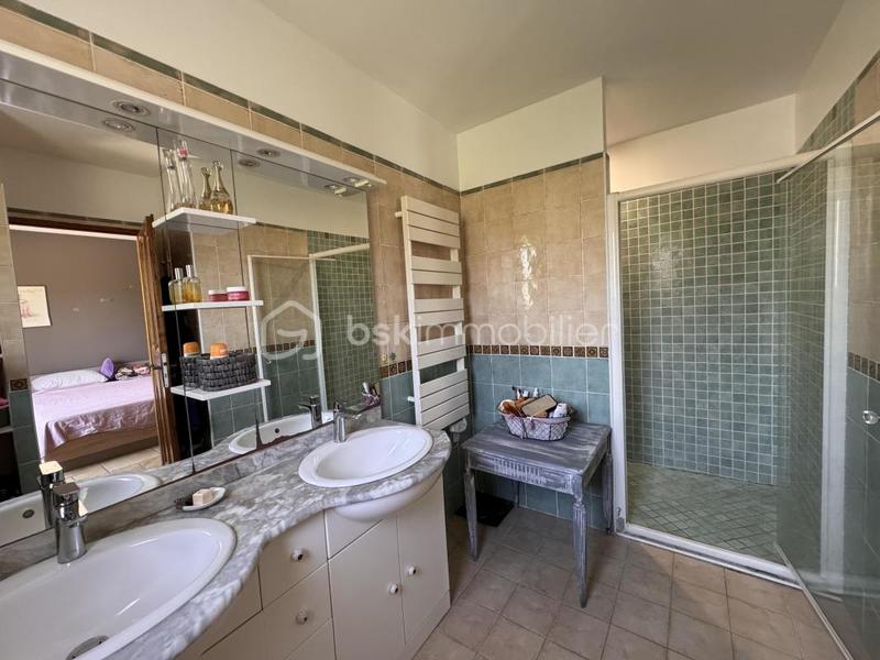 Maison - 190 m² - 6 pièces