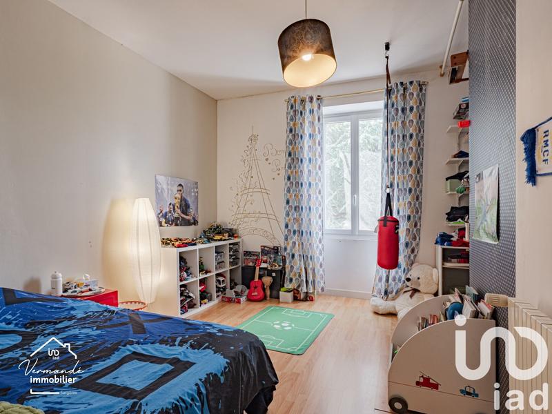 Maison - 225 m² - 6 pièces