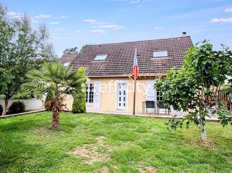 Maison - 121 m² - 7 pièces