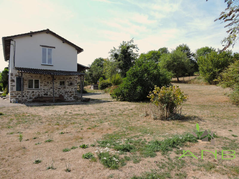 Maison - 225 m² - 8 pièces