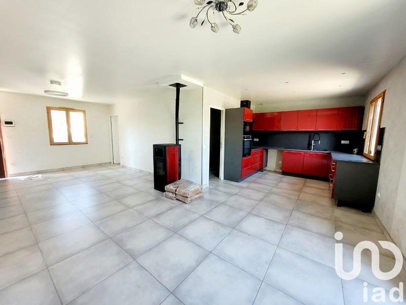 Maison - 96 m² - 5 pièces