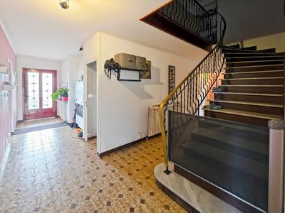 Maison - 211 m² - 13 pièces