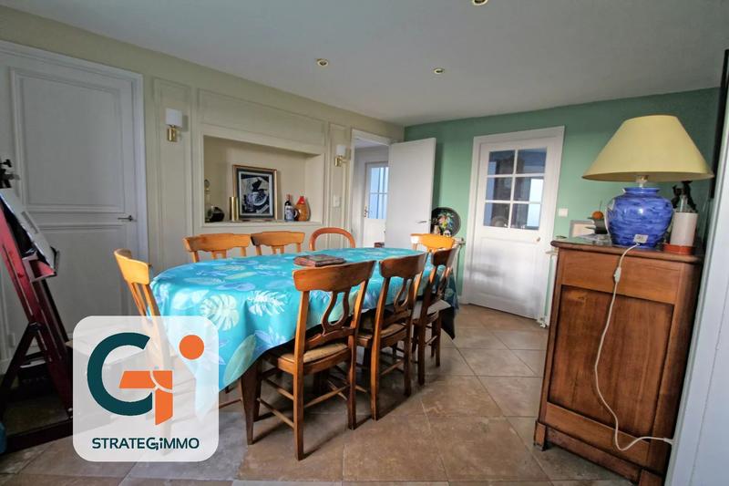 Maison - 291 m² - 12 pièces