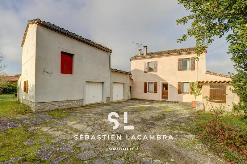 Maison - 186 m² - 8 pièces