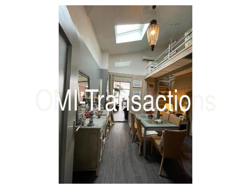 Local commercial - 98 m² - 5 pièces