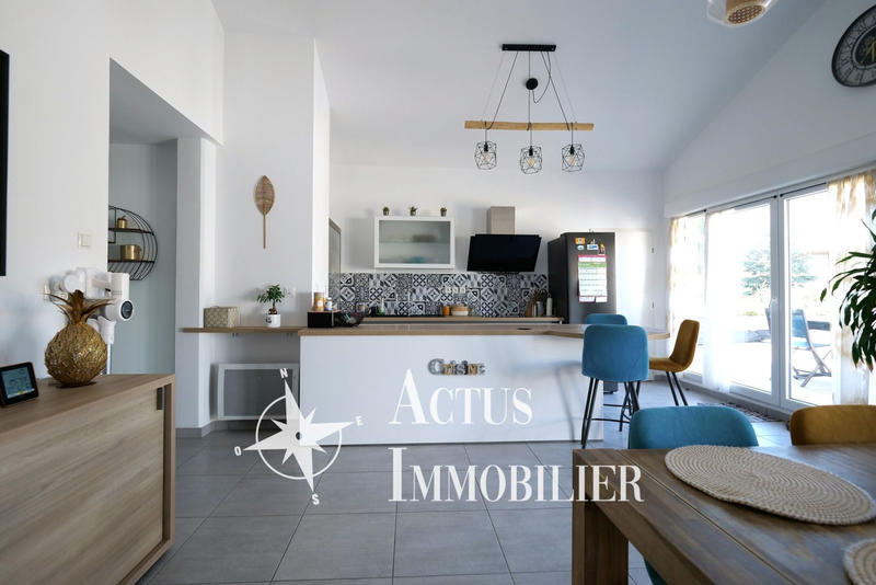 Appartement - 102 m² - 4 pièces