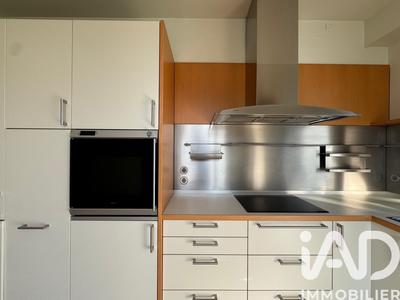 Maison - 255 m² - 9 pièces