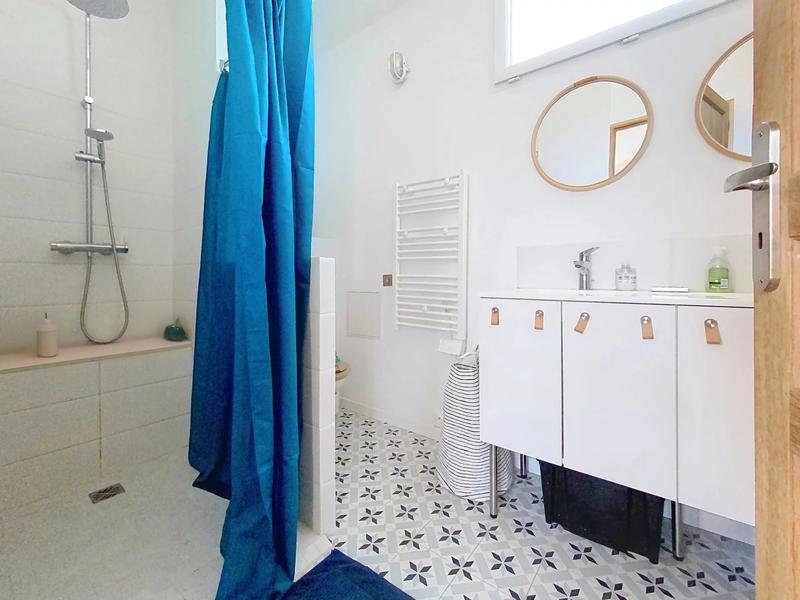 Maison - 165 m² - 8 pièces