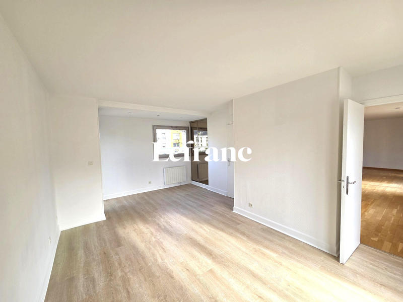 Appartement - 99 m² - 3 pièces