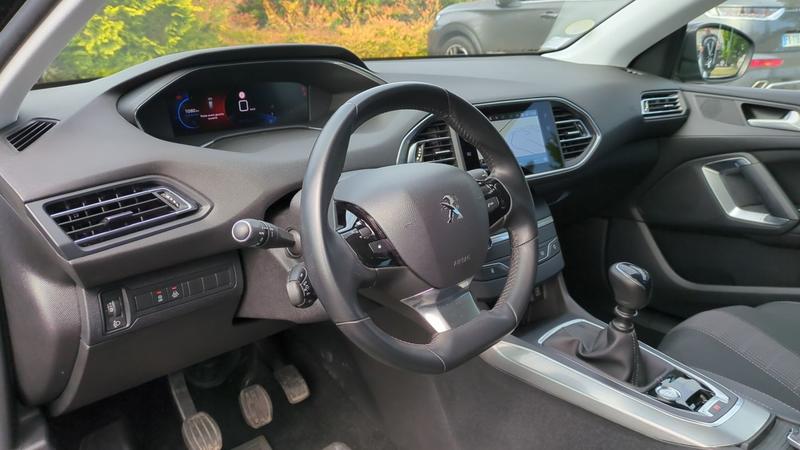 Peugeot 308 II 1.5 BlueHDi 130 Allure Pack - Première main Entretien constructeur