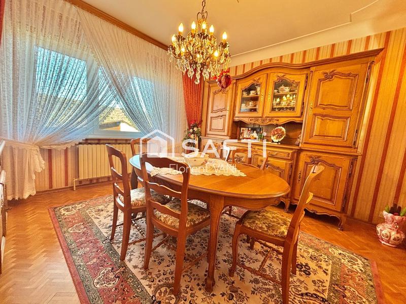 Maison - 142 m² - 7 pièces