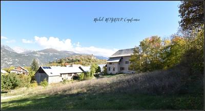 Terrain constructible - 744 m²