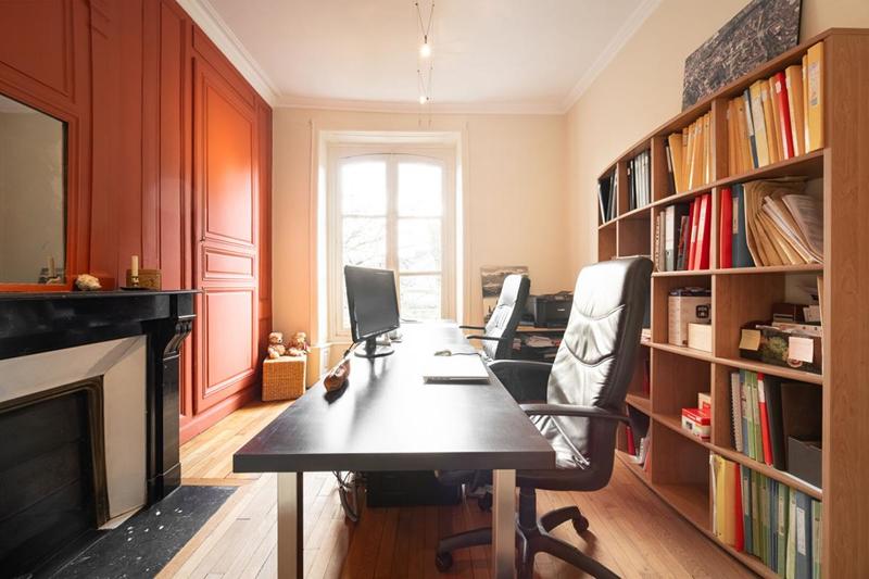 Maison - 334 m² - 14 pièces