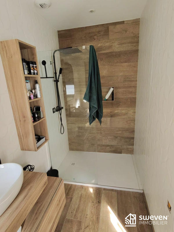 Maison - 95 m² - 4 pièces