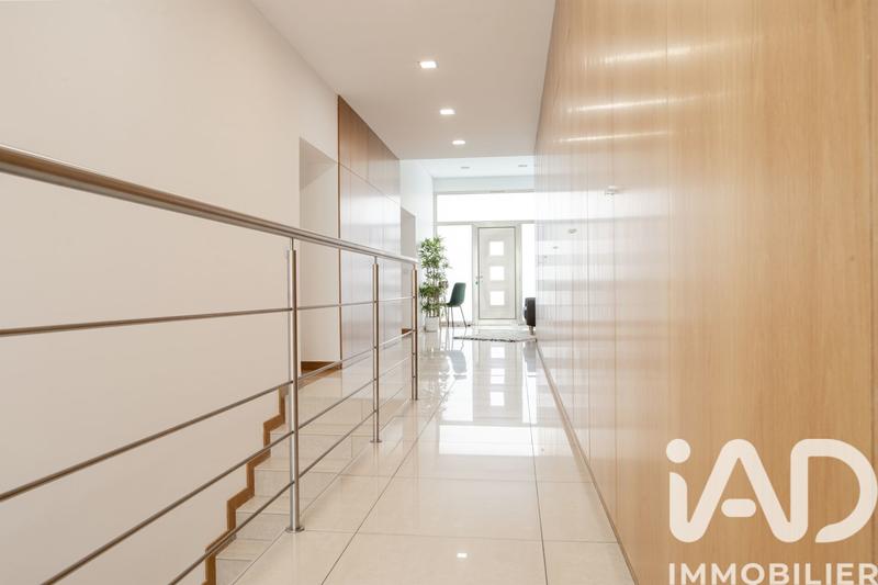 Maison - 190 m² - 7 pièces