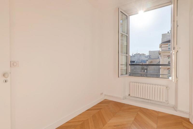 Appartement - 117 m² - 6 pièces