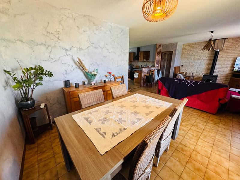 Maison - 82 m² - 5 pièces