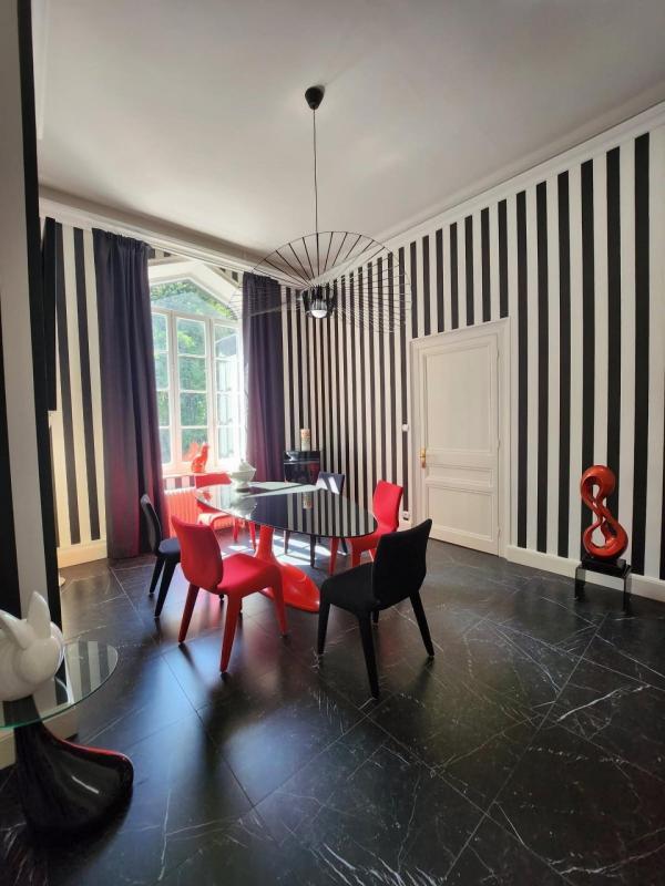 Demeure - 436 m² - 10 pièces