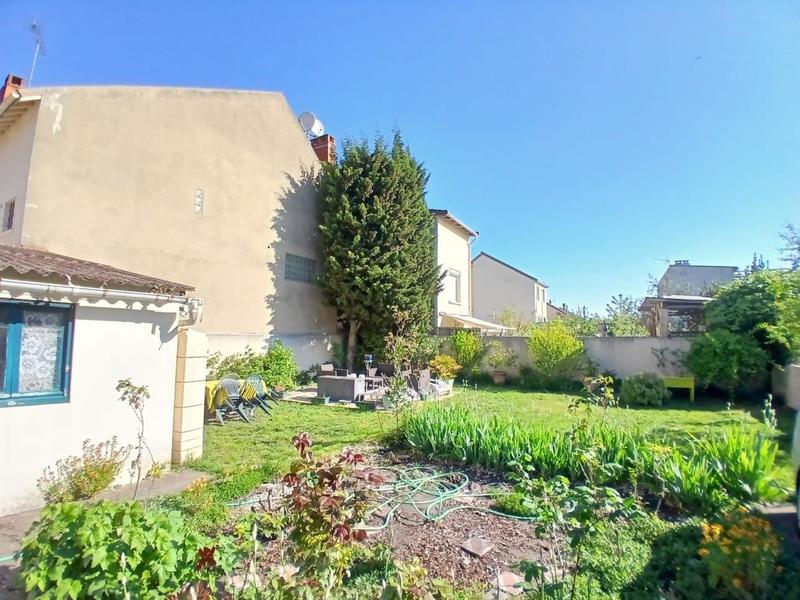 Maison - 115 m² - 4 pièces