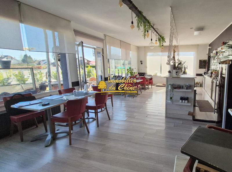 Maison - 218 m² - 10 pièces