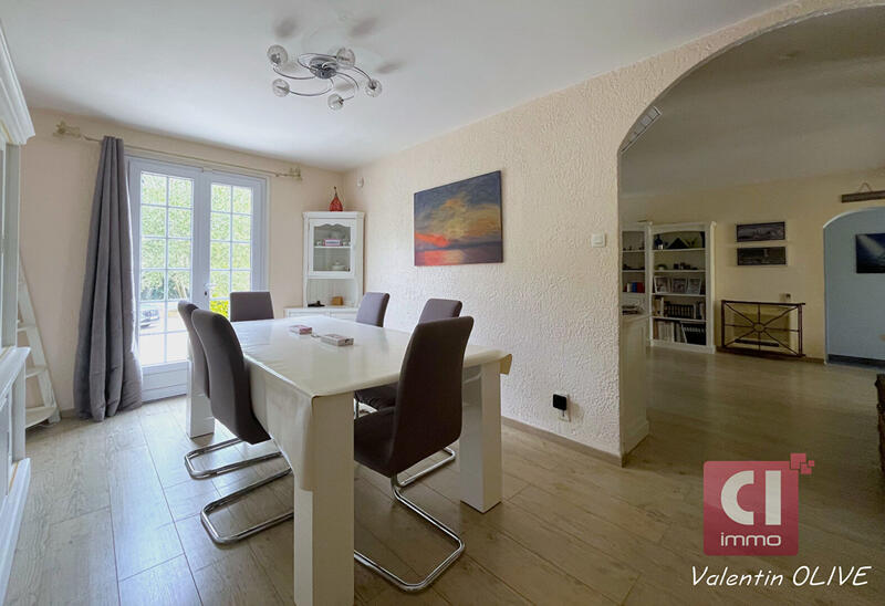 Maison - 143 m² - 6 pièces