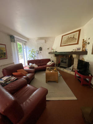 Propriété - 195 m² - 6 pièces