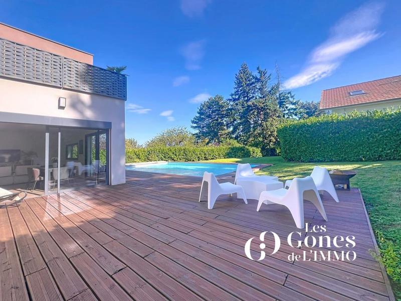 Villa - 165 m² - 6 pièces