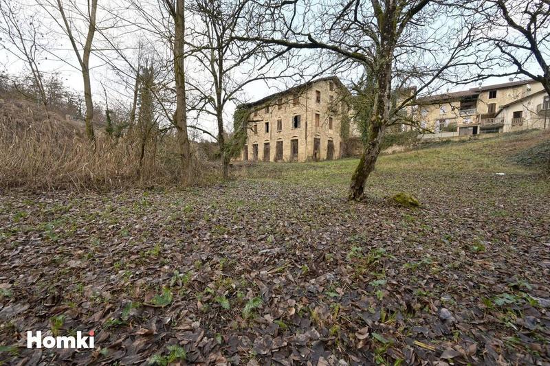 Divers - 742 m² - 30 pièces