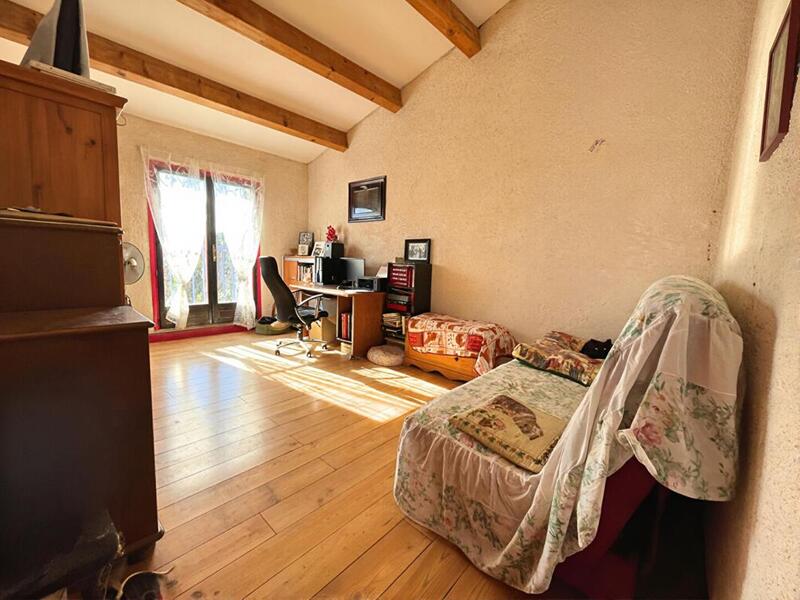 Maison - 170 m² - 5 pièces