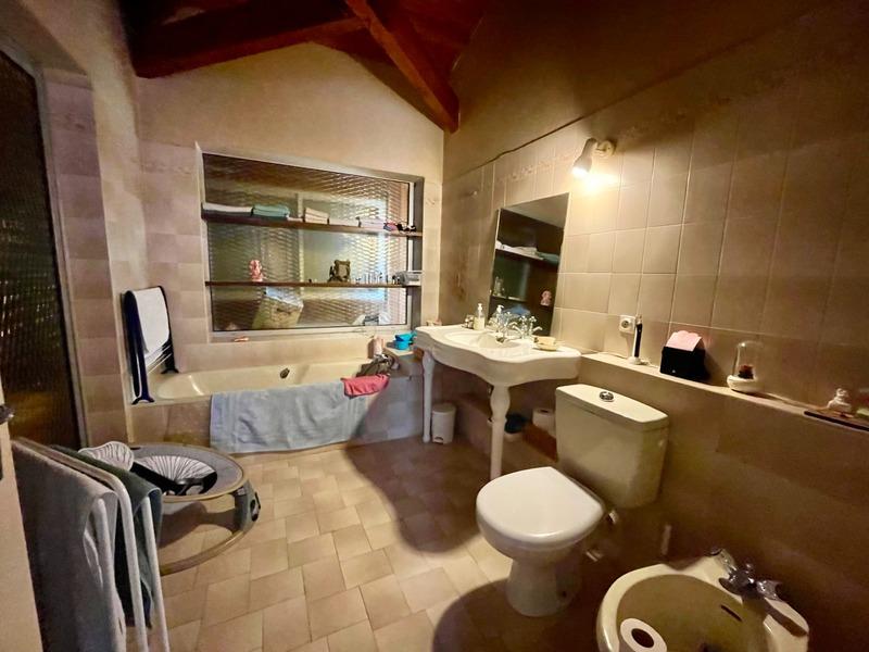 Propriété - 608 m² - 15 pièces