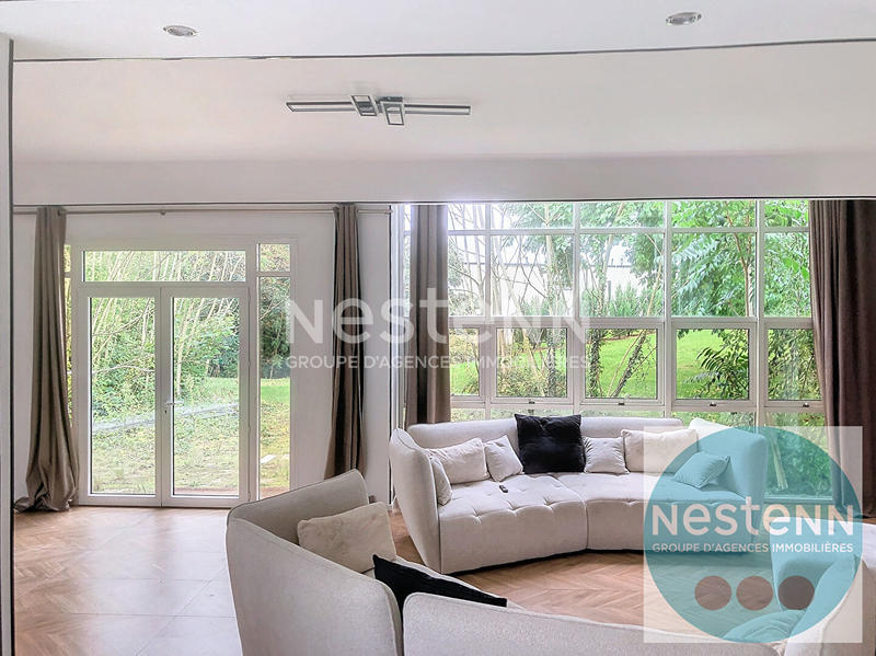 Loft - 366 m² - 6 pièces