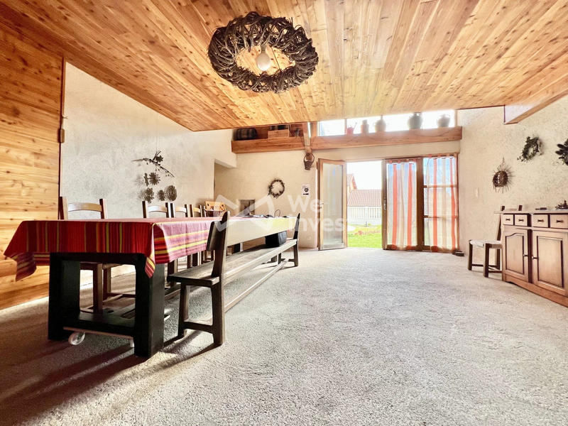 Maison - 262 m² - 14 pièces