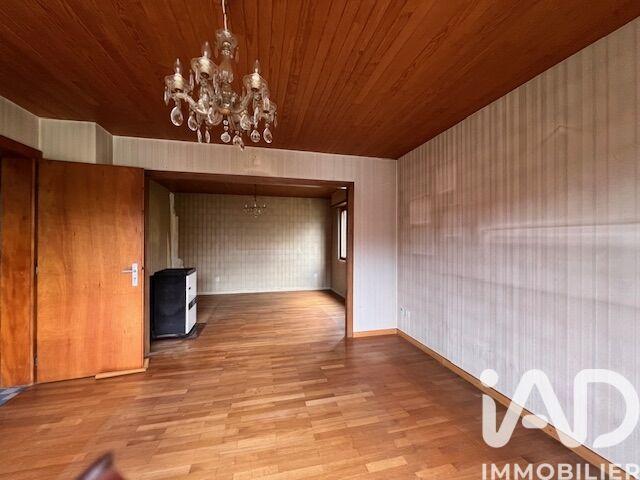 Maison - 140 m² - 7 pièces