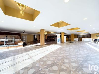 Local commercial - 781 m²