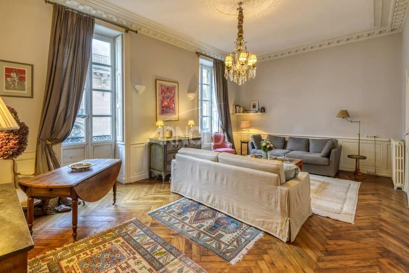 Appartement - 108 m² - 4 pièces