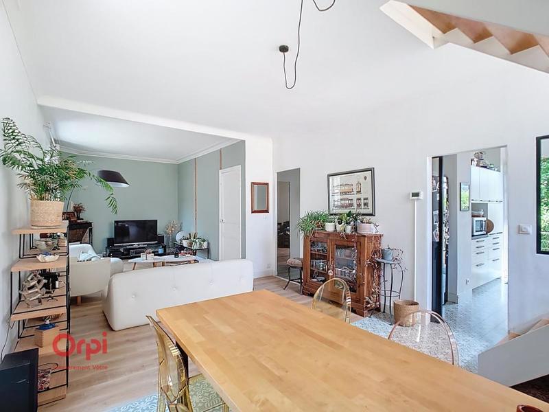 Maison - 93 m² - 4 pièces