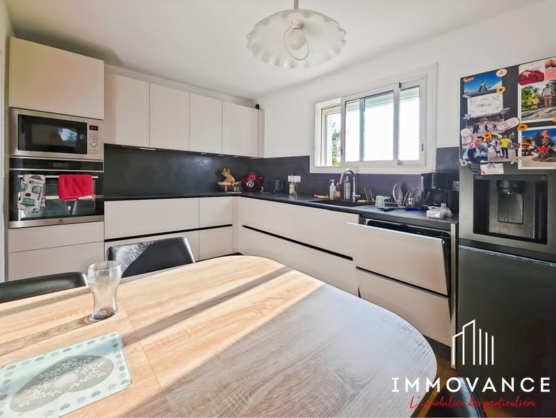 Maison - 140 m² - 5 pièces