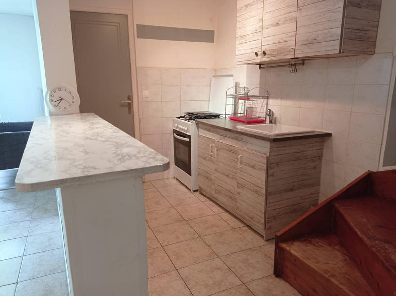 Maison - 250 m² - 10 pièces