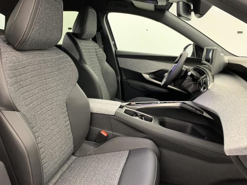 Peugeot 5008 Hybrid 145 e-Dcs6 Allure