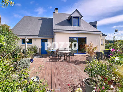 Maison - 196 m² - 9 pièces