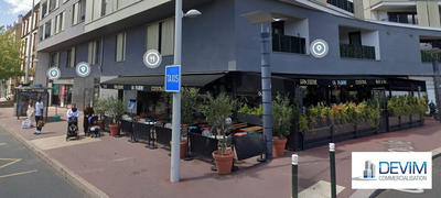 Local commercial - 208 m²