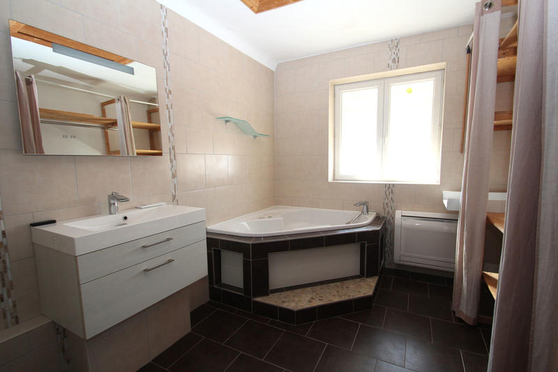 Maison - 94 m² - 4 pièces