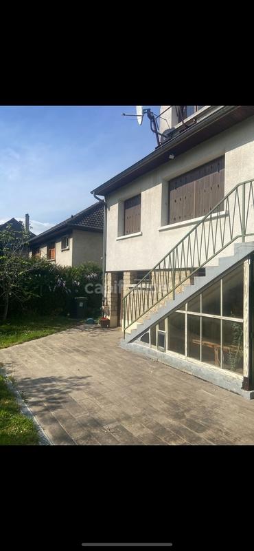 Maison - 162 m² - 10 pièces