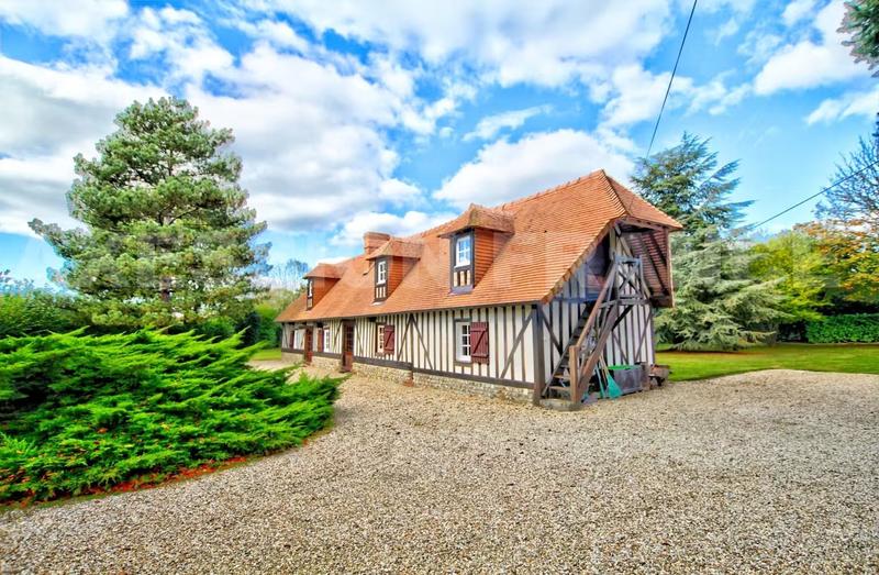 Maison - 96 m² - 7 pièces