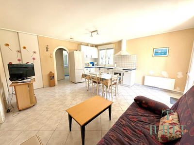 Maison - 82 m² - 4 pièces